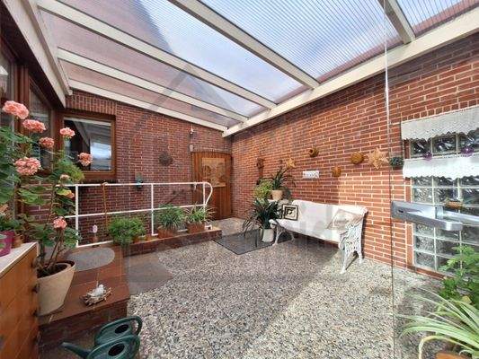 überdachte Terrasse