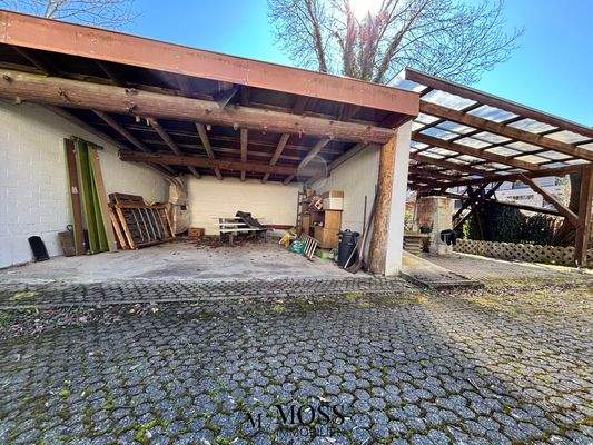 Garage und Carport