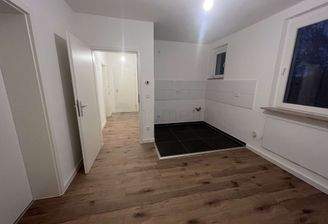 Küche und Esszimmer