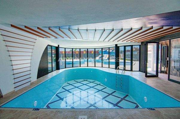 Stylish Seafront Apartment for Sale in Mahmutlar Alanya