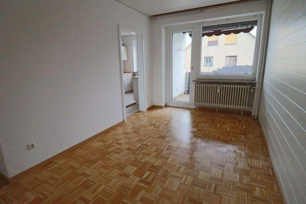 Essbereich mit Zugang Balkon