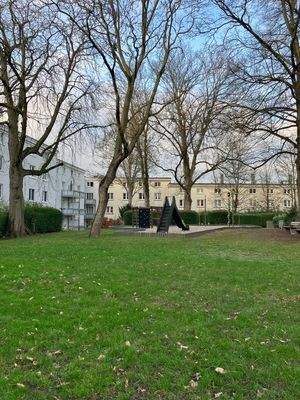 Eduard 9 Hofbereich.jpg