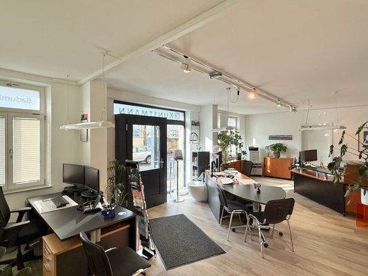 Verkaufsraum / Büro 1