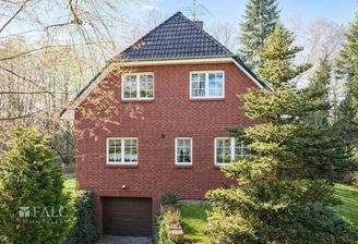 Hausansicht Straßenseite