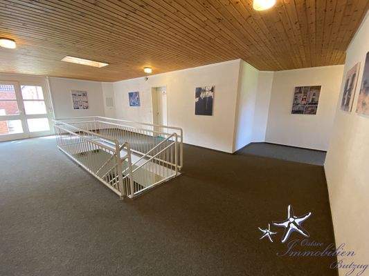 Gepflegtes Treppenhaus 1.1