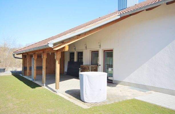 überdachter Freisitz