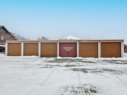 dazugehörige Garage