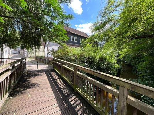 Zugang über die Aue