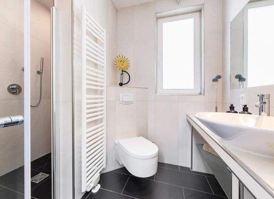 Duschbad im Erdgeschoss