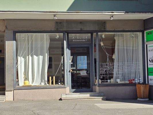 Eingangsportal Außen 01