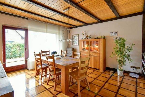 Esszimmer / mögl. Kinderzimmer Erdgeschoss 