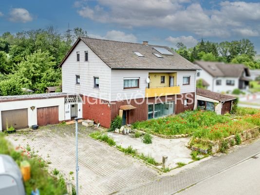 Zweifamilienhaus in Bernau mit Baugrundstück