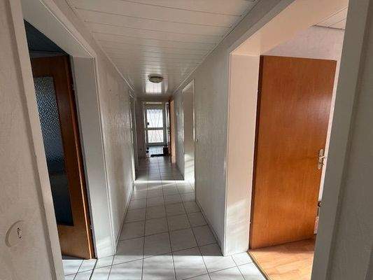 Haus- und Wohnungsflur EG