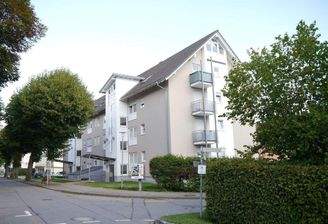16 Familien-Haus.JPG