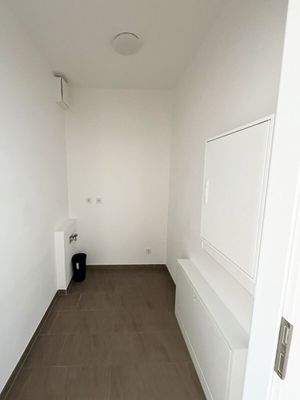 Abstellraum mit WM-Anschluss