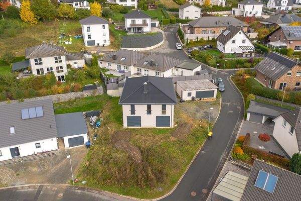 Luftaufnahme vom Grundstück