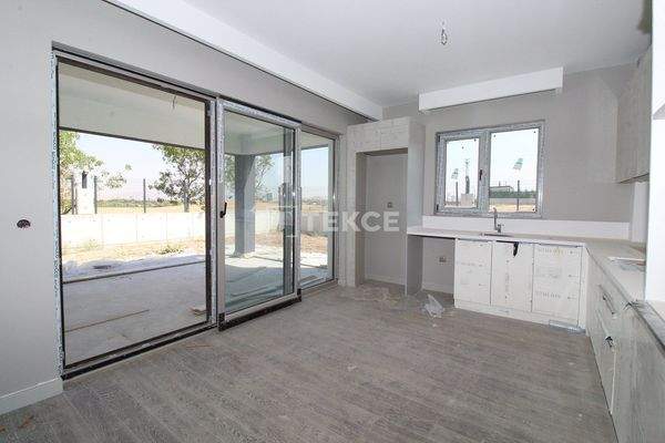 Detached Villas in a Secure Complex in Ankara Sincan