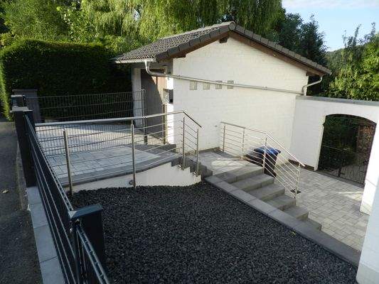 Garage mit separatem Abstellraum 