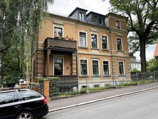 Mehrfamilienwohnhaus