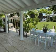 überdachte Terrasse