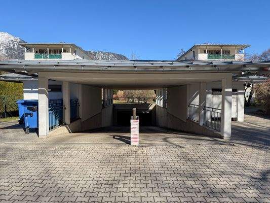 Auf- und Abfahrt Tiefgarage