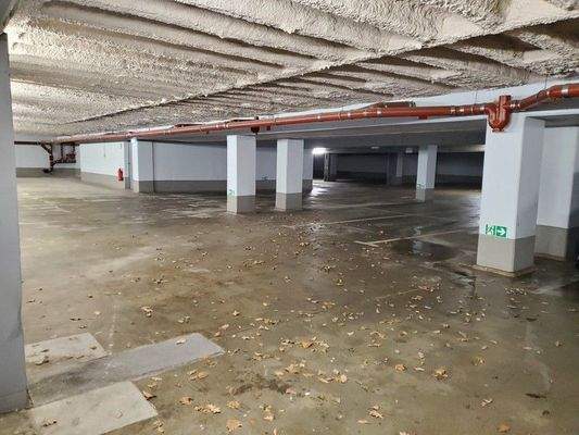 1 Tiefgarage