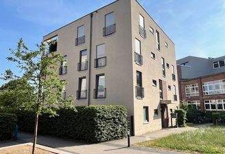 Ansicht Front und links