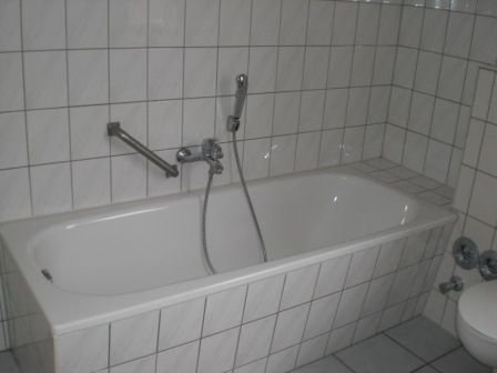 Bad mit Wanne