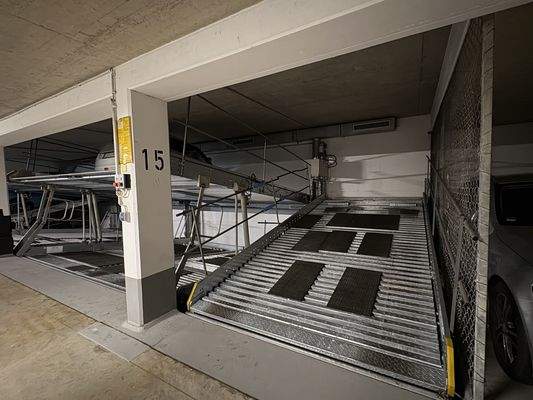 Tiefgaragenstellplatz (Duplex)