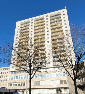 Untere Königsstraße 78-82, 34117 Kassel - Hochhaus mit 18 Etagen und teilweise Balkonen