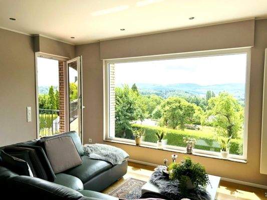 Wohnzimmer oben Fernsicht 1