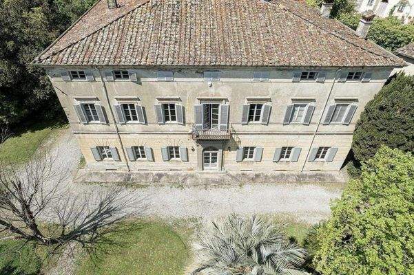 27_Herrschaftliche VillaToskana.jpg