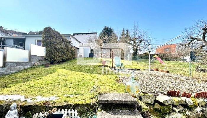 Gartenbereich hinter dem Haus