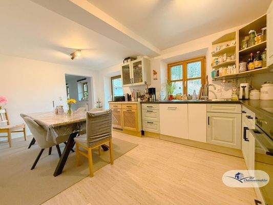 Küche mit Essbereich