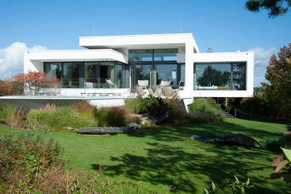 Blick aus dem Garten