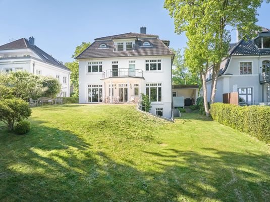 Villa mit Südgarten