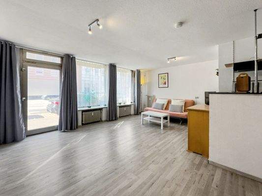 Eingang von der Straße