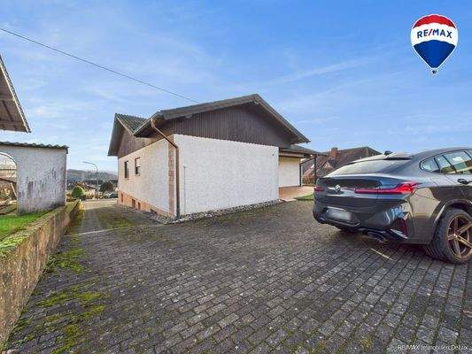 REMAX Immobilien DeLux Bungalow in Wadrill zu verkaufen