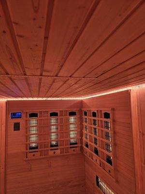 Sauna mit Lichttherapie