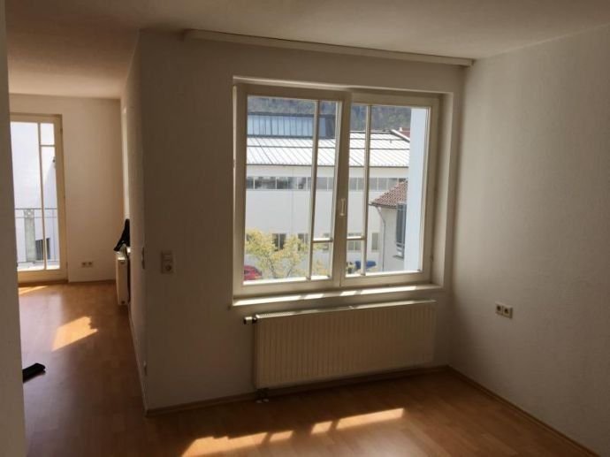 Albstadt-Ebingen: 1,5-Zimmer-Wohnung mit Balkon und TG-Stellplatz!