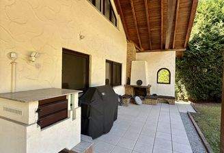 Überdachte Terrasse