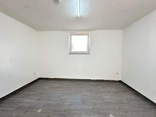 Wohnung UG rechts I Schlafzimmer