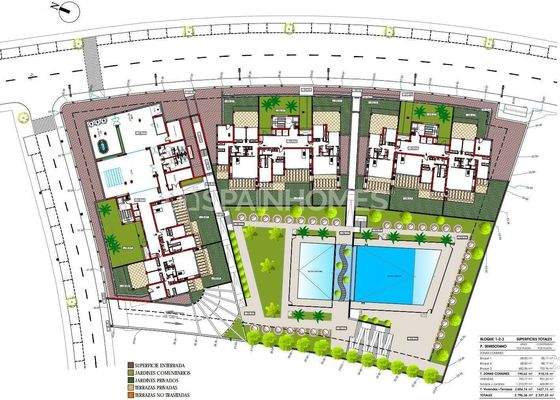 Properties in a Luxurious Complex in a Prestigious Area in Estepona