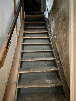 Treppe zum Dachboden