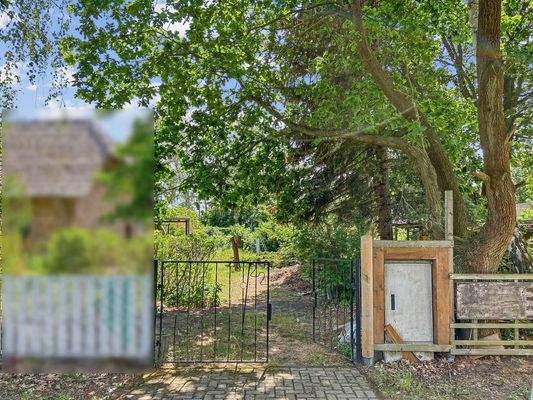 Eingang zum Grundstück