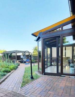 Blick in den Garten mit Wiga