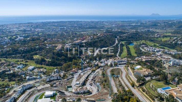 Villas with Smart Home System and Ocean View in Benahavis