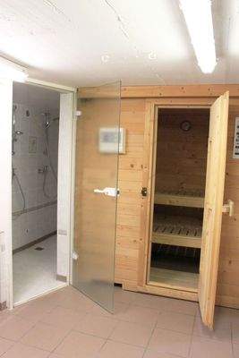 Sauna & Dampfbad/Dusche UG