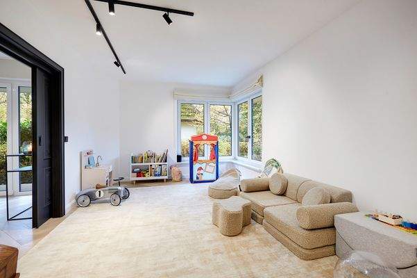 Bibliothek/Spielzimmer im EG