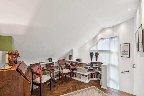 Obergeschossflur / Homeoffice-Fazilitäten